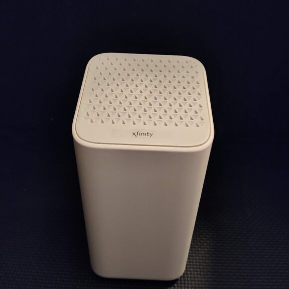 XFINITY High Speed Router and cable modem xb-7 - Picture 1 of 2